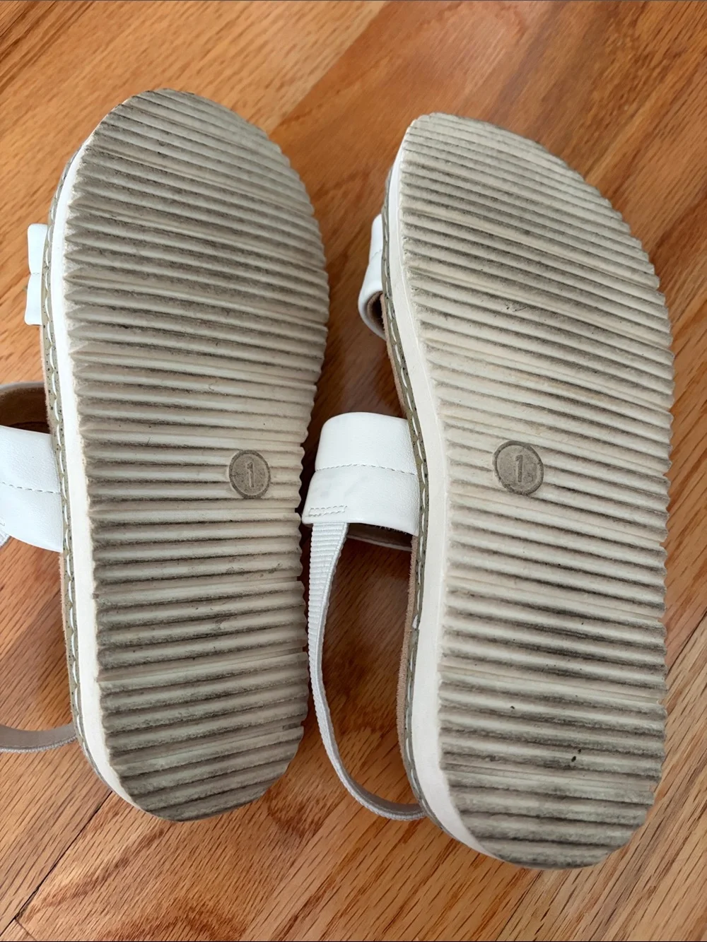Girls Size 1 White Dressy Sandals Cat & Jack